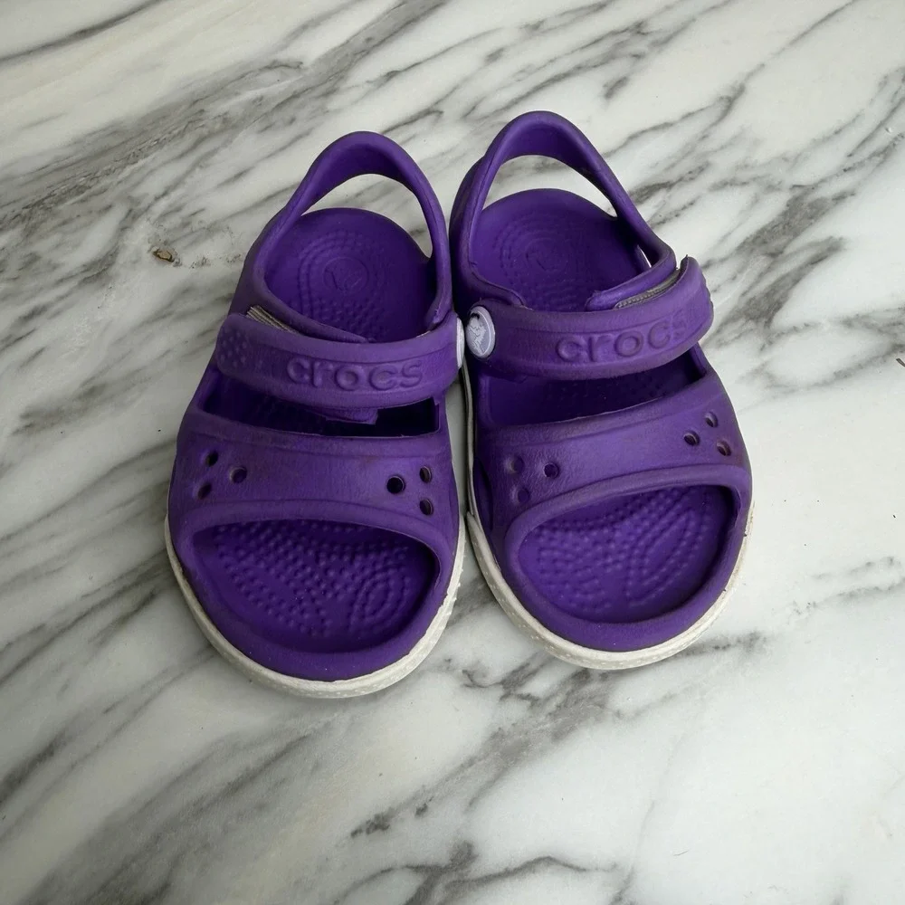 Crocs Crocband II Girls Purple Strappy Relaxed Fit Sandals Toddler Size 4